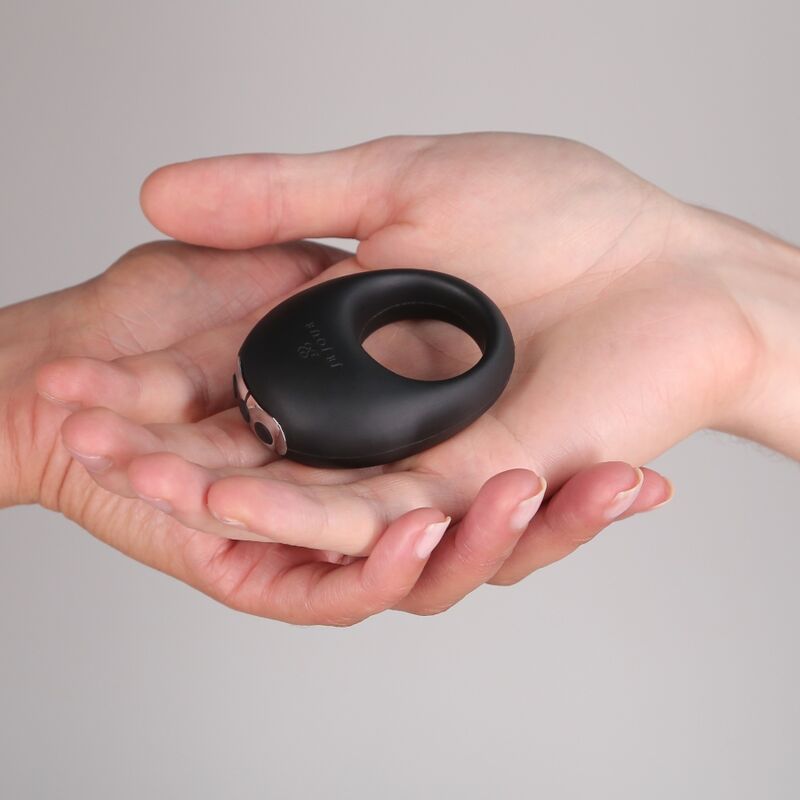 JE JOUE - MIO VIBRADOR RECARGABLE NEGRO CONTROL REMOTO